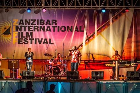 Zanzibar International Film Festival - Spotkanie Wschodzących Gwiazd z Klasycznymi Mistrzami