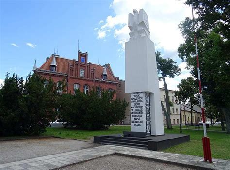  Rebelia przeciwko apartheidowi; walka o wolność i równość - Francis Baard w ogniu społecznego buntu